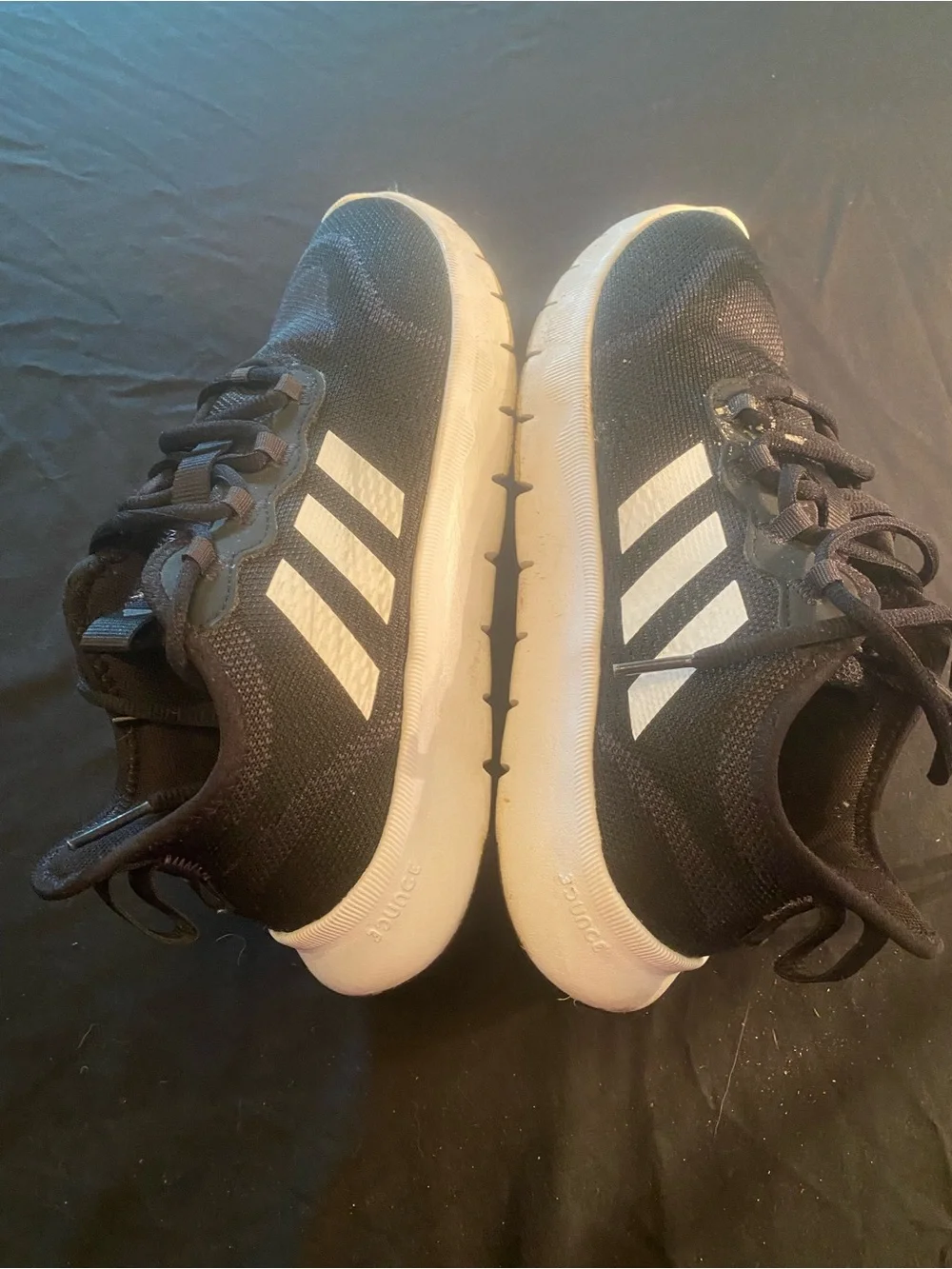 adidas bounce Black and White Mens. Size 7.5 Athletic Sneakers